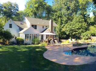 7 Hampton Ct, Flanders, NJ 07836