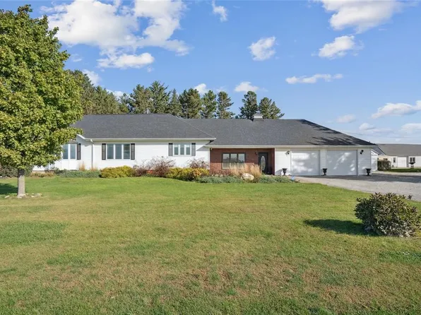 13214 S 112th Ave E, Sully, IA 50251