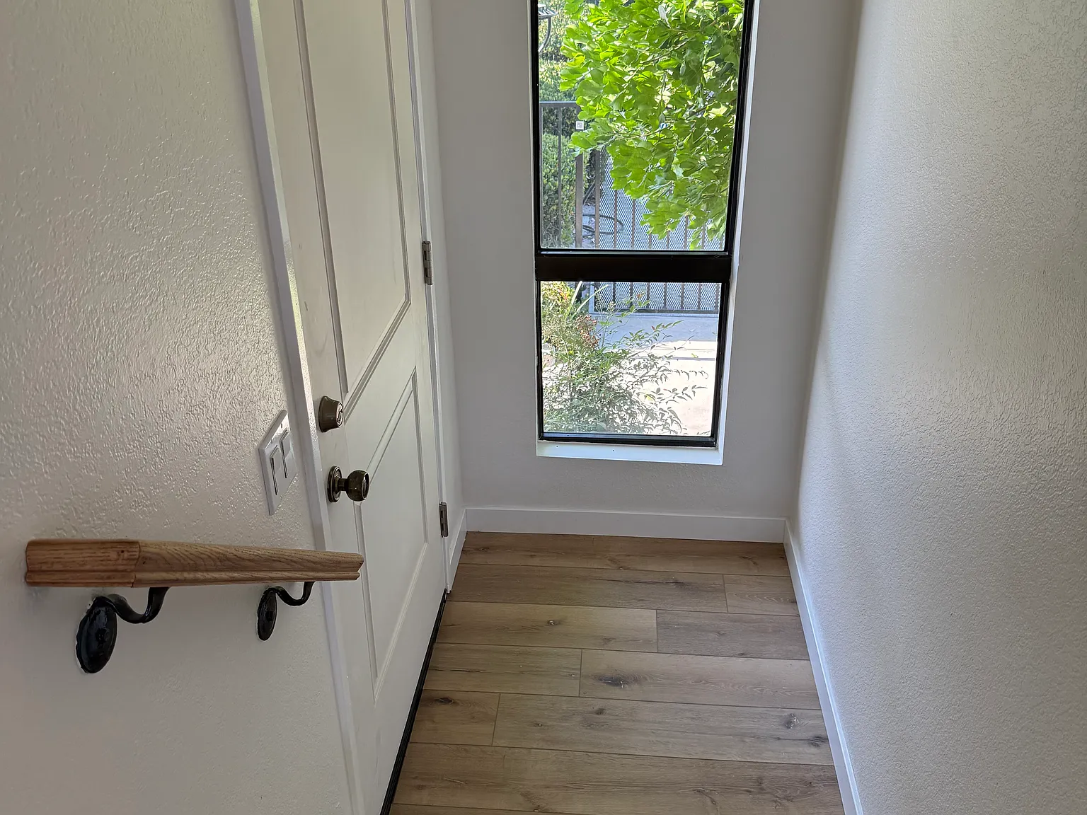 2 bed, 1020 sqft, $2,700 — Photo 4