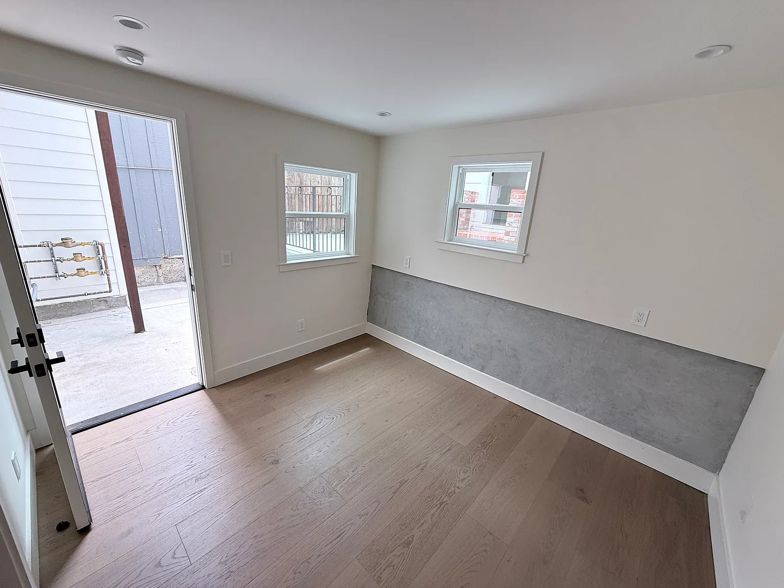 1 bed, 358 sqft, $3,300 — Photo 2