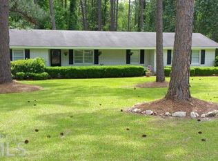 705 Oaklawn Dr, Swainsboro, GA 30401