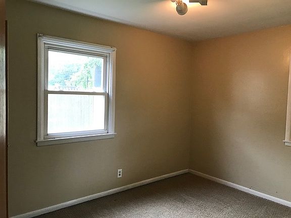 4th image of 414 Beryl Ave