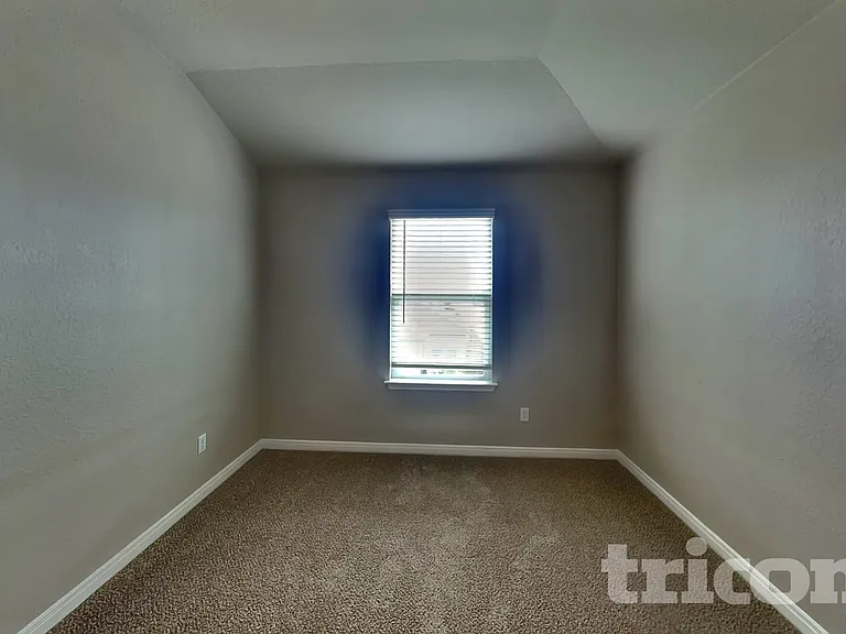 5802 Nyla Way — Photo 15