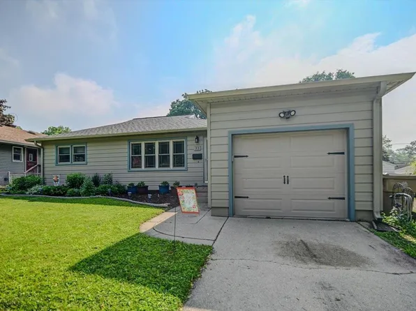 33 Bradford Lane, Madison, WI 53714