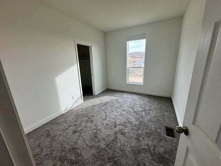 10440 S Pinto St — Photo 4