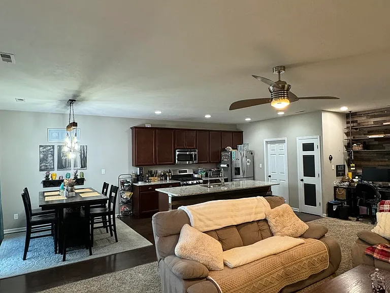 11763 Georgia St — Photo 3