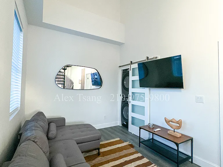 316 Toledo St #102 — Photo 6