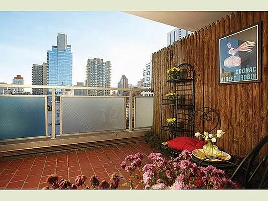 Sold by Stribling | media 10