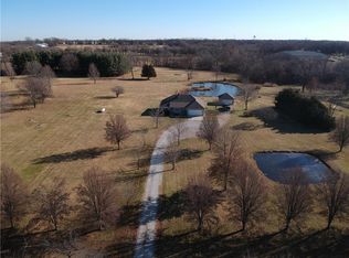 12821 S Noel Rd, Lees Summit, MO 64086