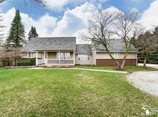 14414 Tunnicliffe Rd, Petersburg, MI 49270