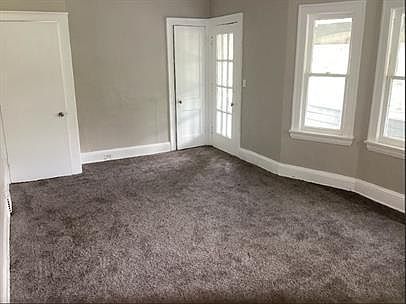 5th image of 3434 Beechwood Ave #2