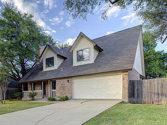 2nd image of 208 Oak Ridge Dr