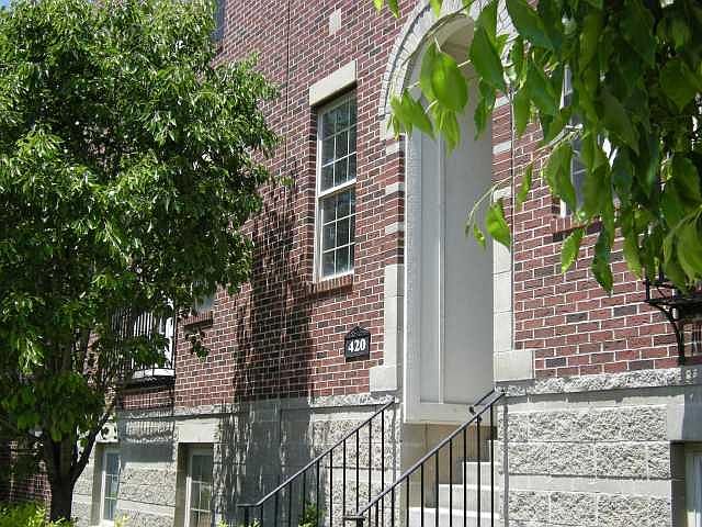 1st image of 420 E Ohio St APT D