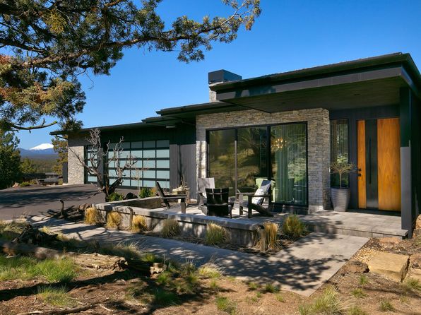 2060 NW Perspective Dr, Bend, OR 97703
