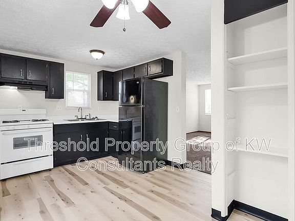 5th image of 3490 Clarkston Ave #3492