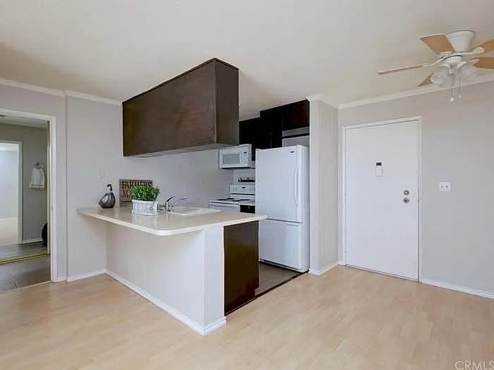 5585 E Pacific Coast Hwy #145 — Photo 6
