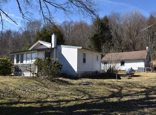 10435 Fauncetown Rd, Guys Mills, PA 16327