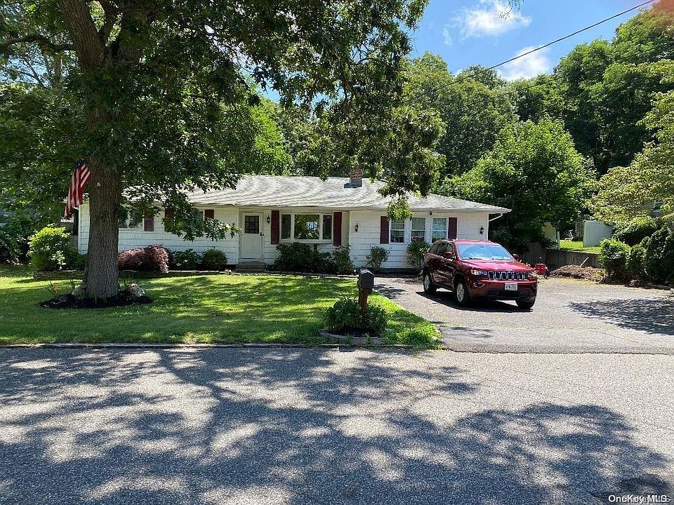 1st image of 576 Starlight Drive