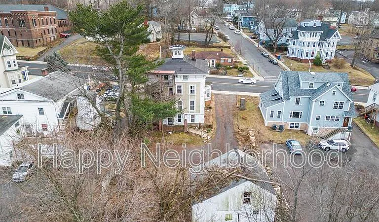 216 E Main St #7 — Photo 11
