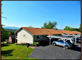 119 Randolph St APT F, Franklin, NC 28734