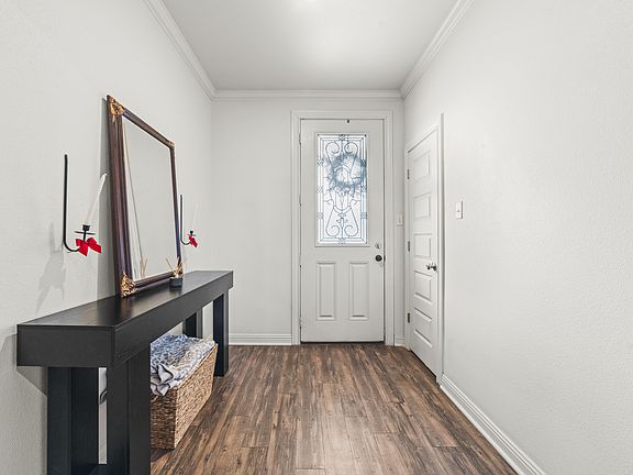 3rd image of 5008 Jarvis St