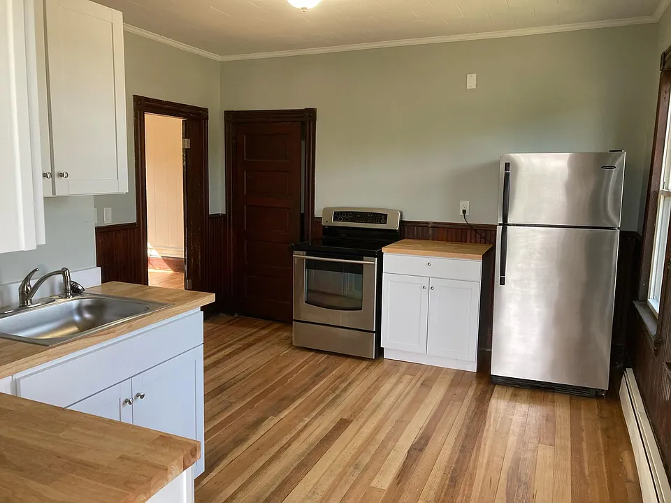 358 Main St #6