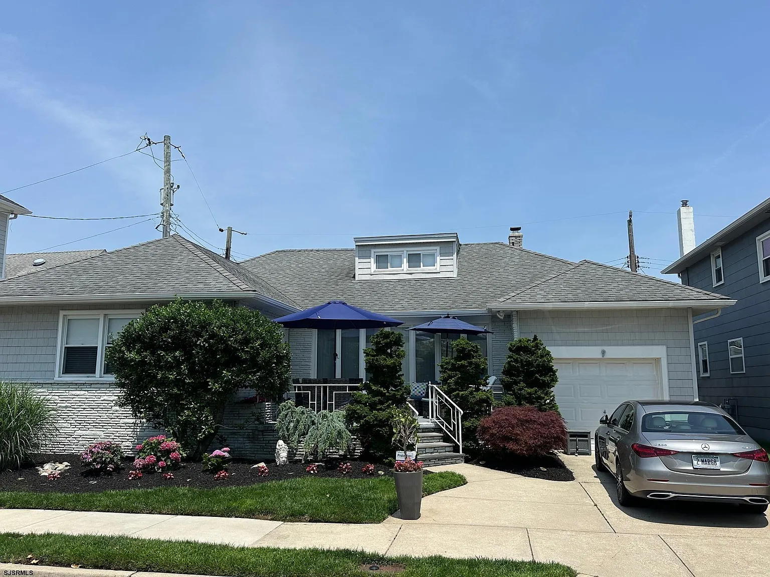 3 bed, 2.0 bath, $2,000 — Photo 2