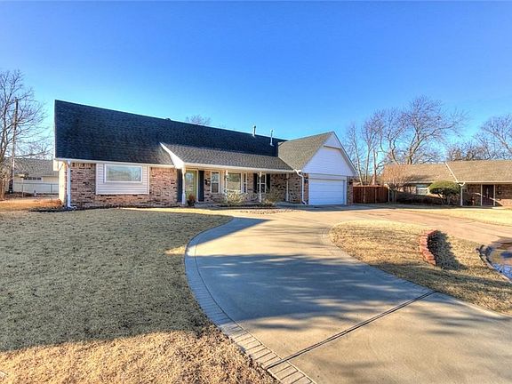 Street view with circle drive