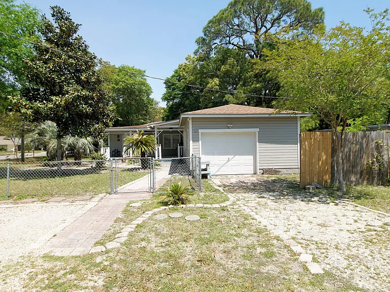 37 Magnolia Ave — Photo 10