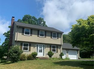 16 Norige Dr, East Hartford, CT 06118