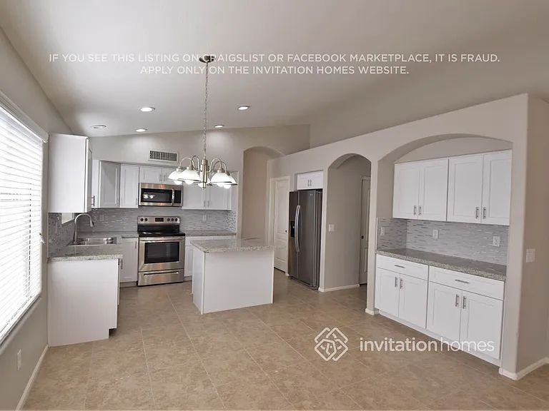 12439 W Rancho Dr — Photo 3
