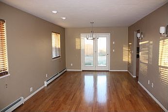 2nd image of 927 Elberta Dr