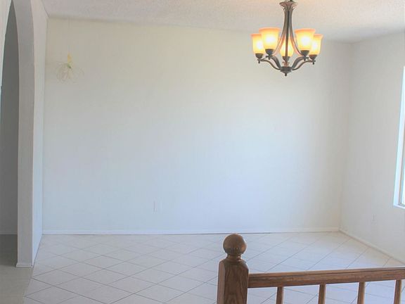 3rd image of 4501 E Burgess Ln