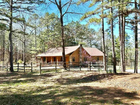 165 Jones St, Calico Rock, AR 72519