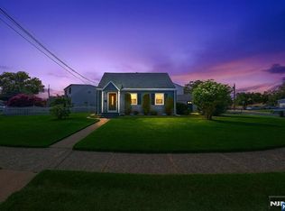 179 Hillman Dr, Elmwood Park, NJ 07407