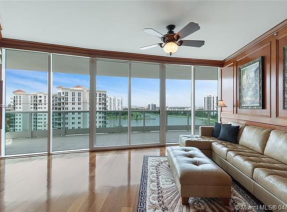 5th image of 20155 NE 38th Ct APT 1401