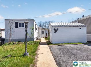 23 Roth Ave, Mertztown, PA 19539