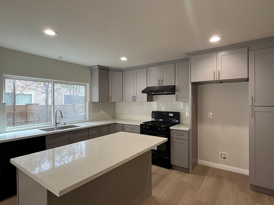 1st image of 7325 E Calle Granada