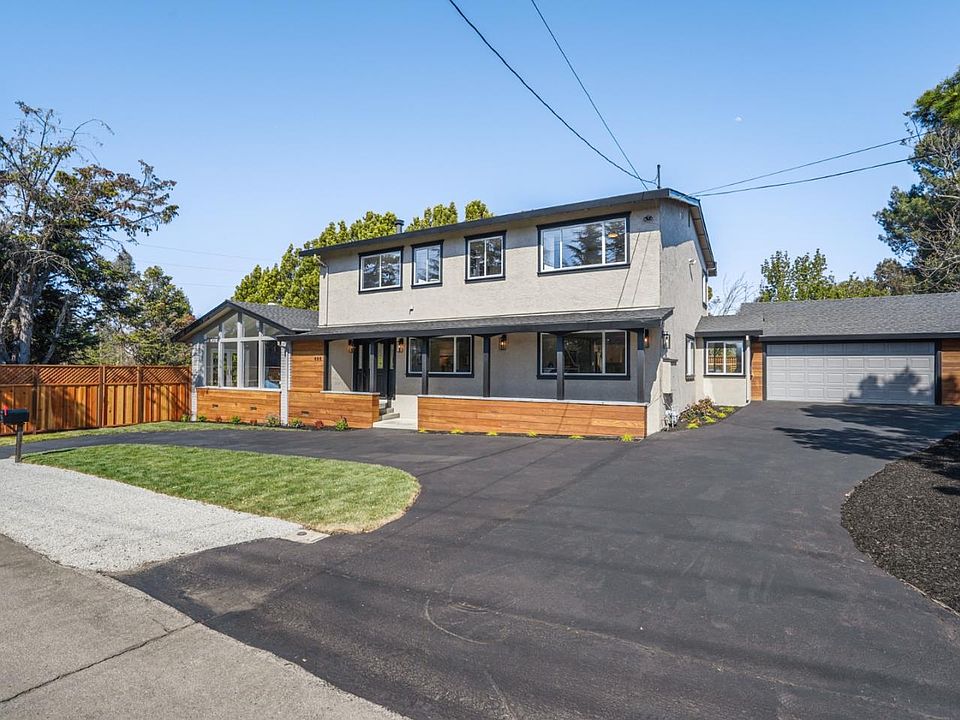 1st image of 444 Hillcrest Way