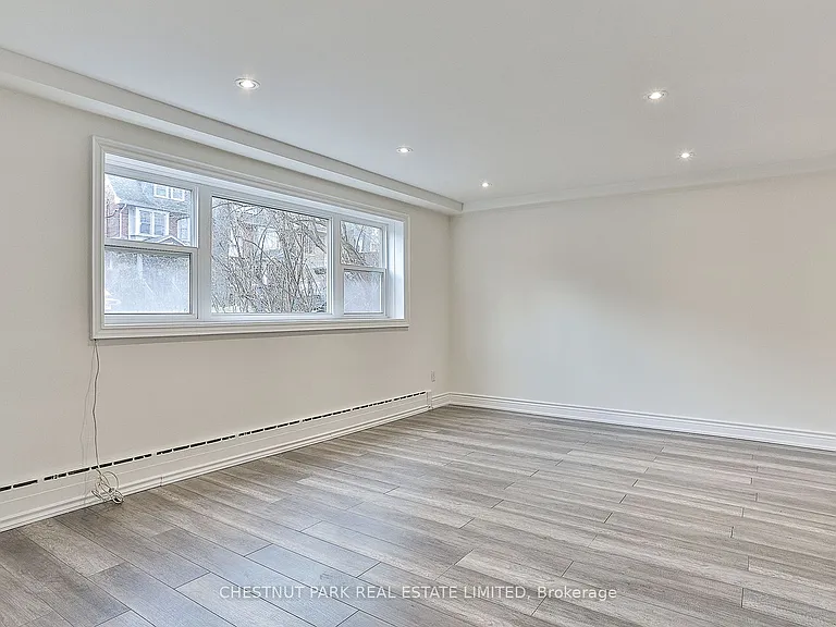76 Walmsley Blvd #1 — Photo 14