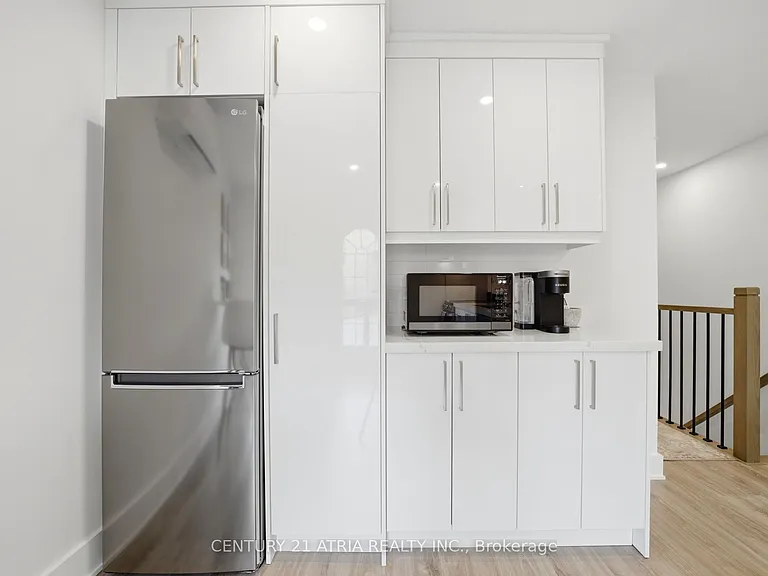412 Delaware Ave #2 — Photo 17