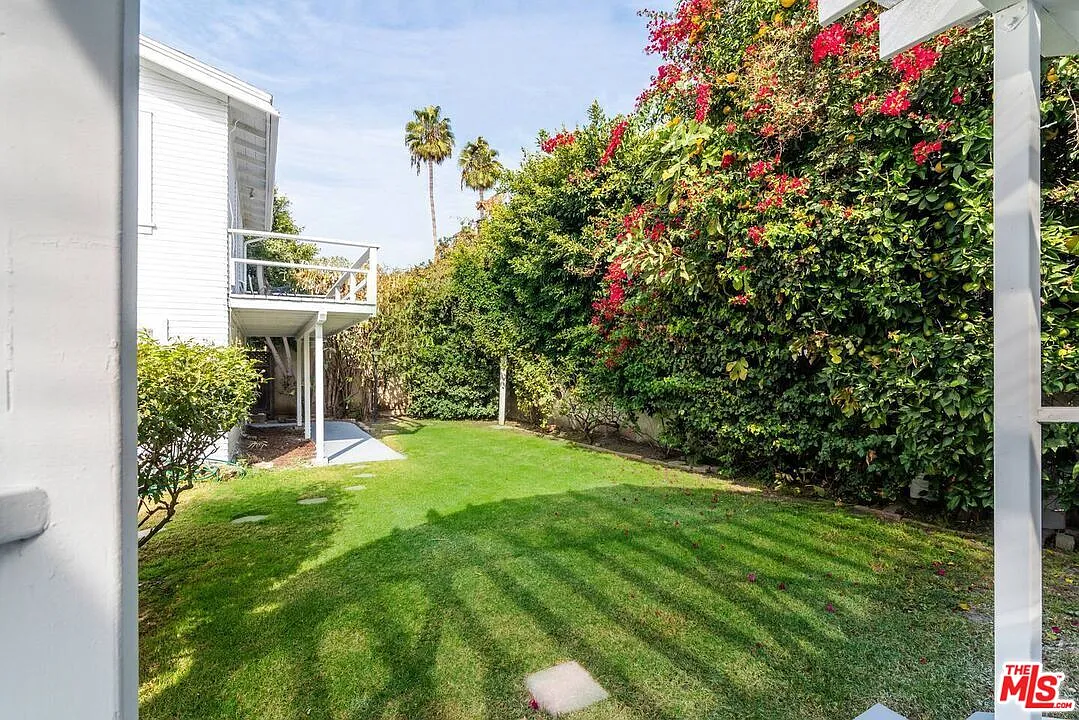3 bed, 2.0 bath, $7,388 — Photo 4