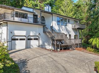 17606 NE 27th St, Redmond, WA