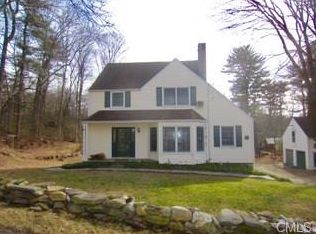 7 Evergreen Ter, Norwalk, CT 06854