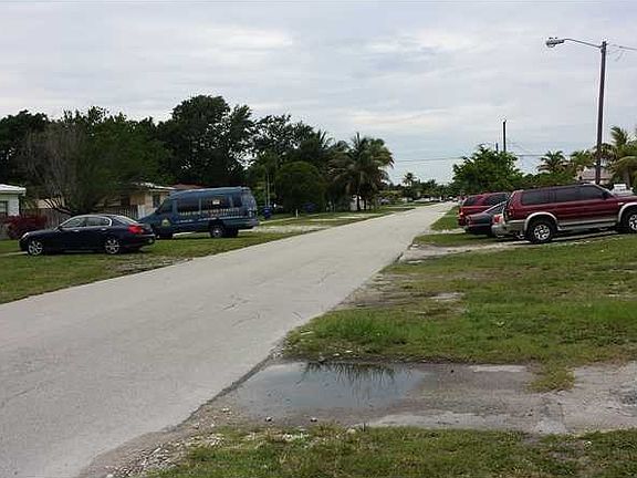 5th image of 1391 NE 155th St