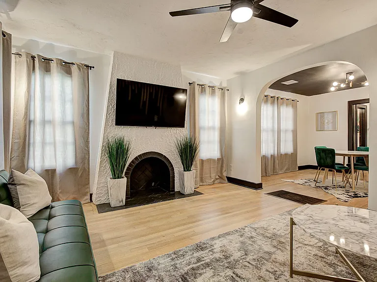 2215 W Broadway Ave #1 — Photo 46