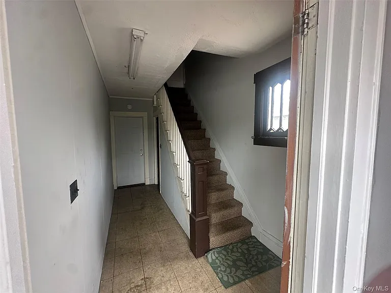 11 Post Ave #2 — Photo 3