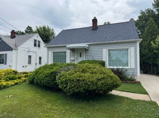 32704 Willowick Dr, Willowick, OH 44095