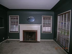 4th image of 27 E Monterey Ave