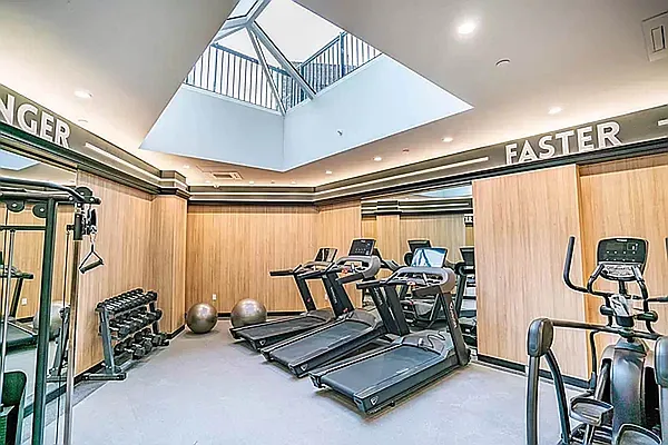 Rented by Highline Residential | media 39